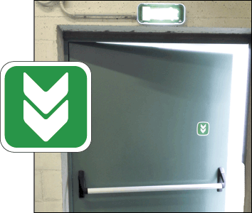 15055 - etichetta d'identificazione senso apertura porte con maniglione antip.