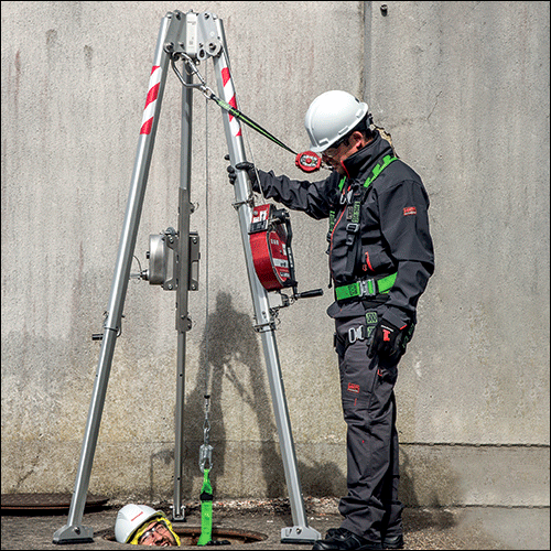 DAM4910 - kit treppiede composto da treppiede, disp.anticaduta mt.15 e staffa