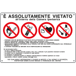 E2961 - Cartello multisimbolo E'assolutamente vietato all'interno..EN ISO 7010