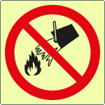 EL1306WP - cartello PVC rigido lumines.DIN divieto spegnere con acqua EN ISO 7010