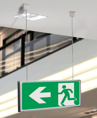 SEME715101SN - Segnale all. Metal sospesa Uscita emergenza sx EN ISO 7010