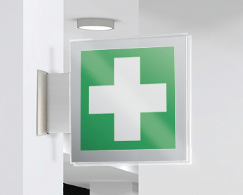 SEPE15101BW - targa Plexi bifacciale Pronto soccorso EN ISO 7010 E003