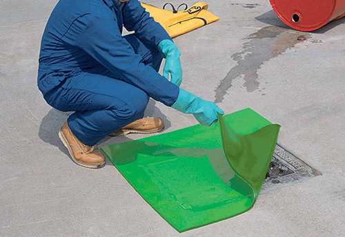 UAT6161 - tappeto copritombino sp.0,8 cm 61x61